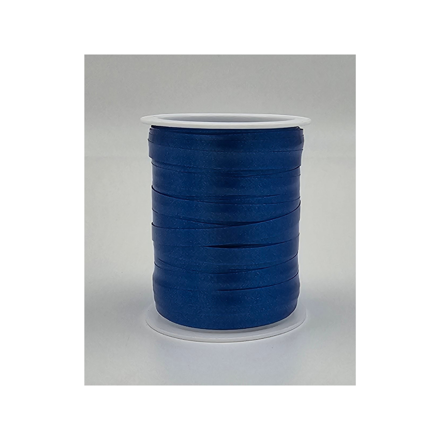 Pakkepael poolil "Tumesinised"